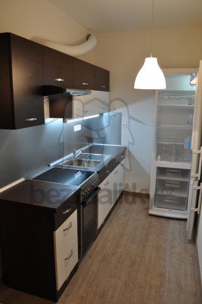 Small studio flat to rent, 34 m², Sicherova, Prague, Prague