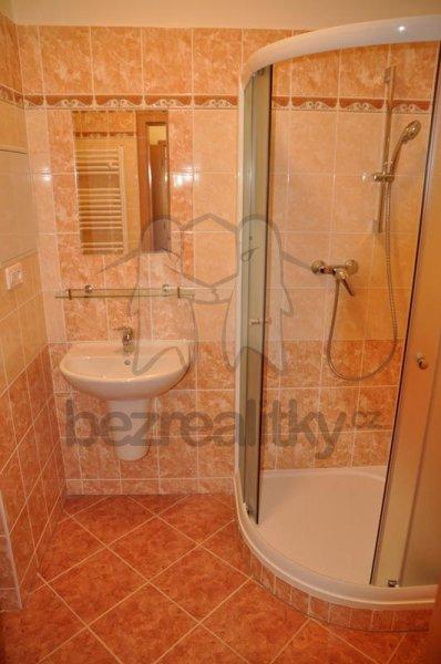 Small studio flat to rent, 34 m², Sicherova, Prague, Prague