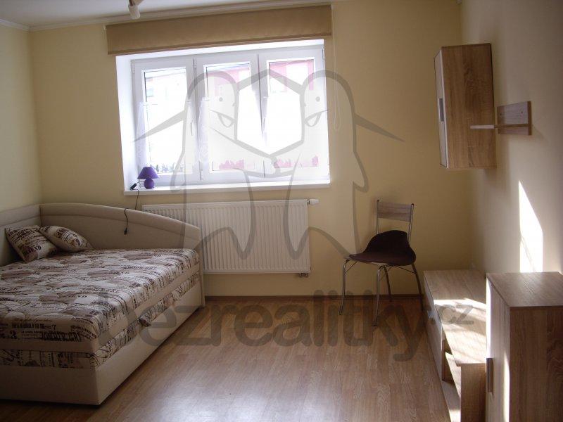 Studio flat to rent, 35 m², Dlouhá, Karlovy Vary, Karlovarský Region