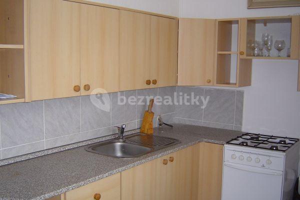 2 bedroom flat to rent, 54 m², Nám. Družby, 