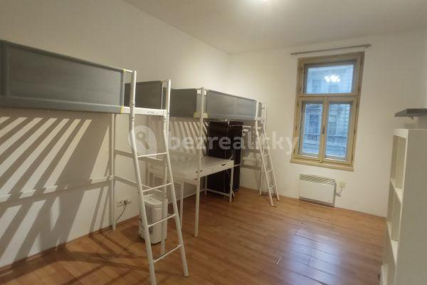 Studio flat to rent, 32 m², Bělehradská, Praha 4