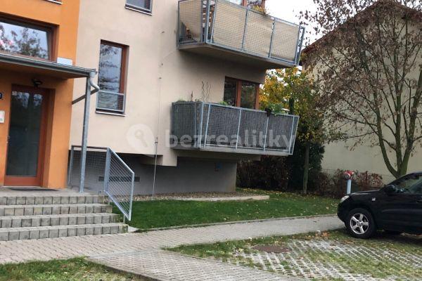 1 bedroom with open-plan kitchen flat to rent, 51 m², Obchodní, Rudná