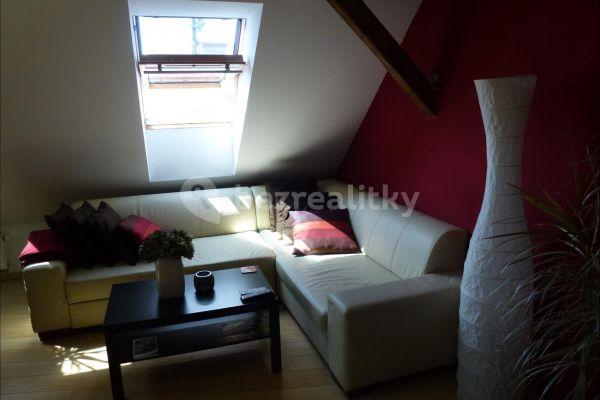 2 bedroom with open-plan kitchen flat to rent, 86 m², V Podluží, Praha