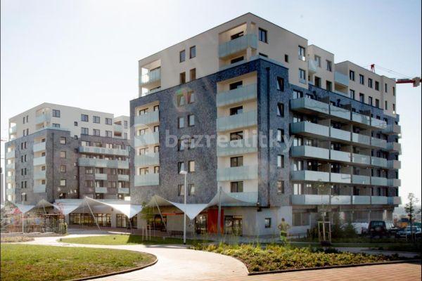 Studio flat to rent, 40 m², náměstí Junkových, Hlavní město Praha