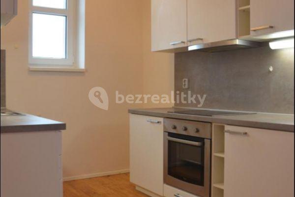 2 bedroom with open-plan kitchen flat to rent, 73 m², Na Perštýně, Liberec