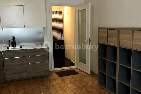 Studio flat to rent, 34 m², Šimáčkova, Praha