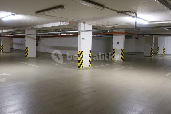 garage to rent, 11 m², Heinemannova, Hlavní město Praha