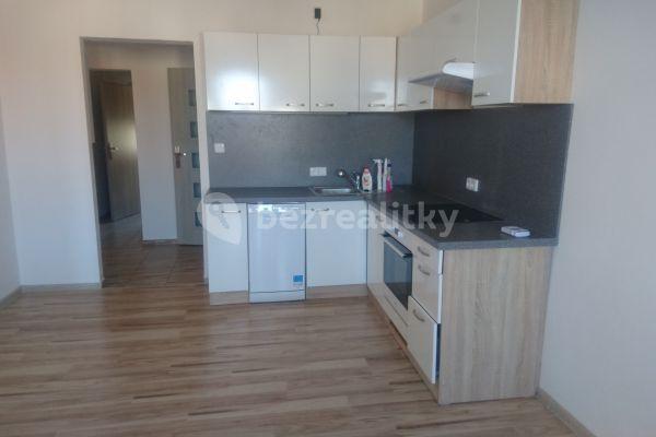 2 bedroom with open-plan kitchen flat to rent, 60 m², Bulharská, Pardubice