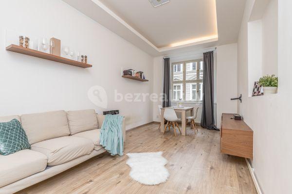 3 bedroom with open-plan kitchen flat for sale, 91 m², Lidická, Praha