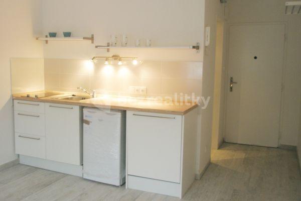 Studio flat to rent, 22 m², Lidická, Karlovy Vary