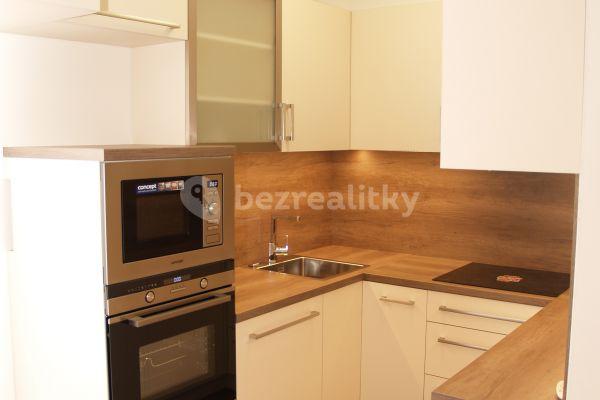 2 bedroom with open-plan kitchen flat to rent, 82 m², Toufarova, Řeporyje