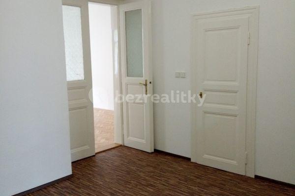 3 bedroom flat to rent, 109 m², Lužická, 