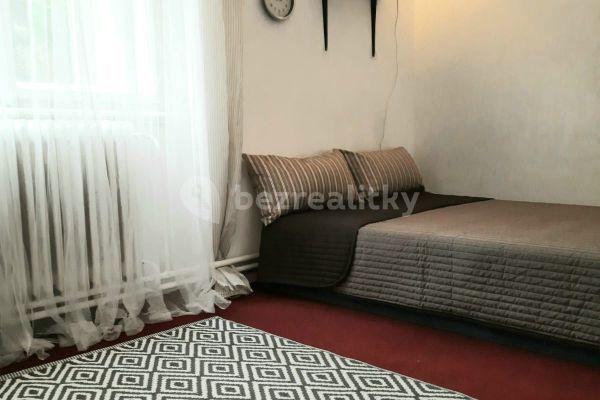 4 bedroom flat to rent, 90 m², Krásova, Praha