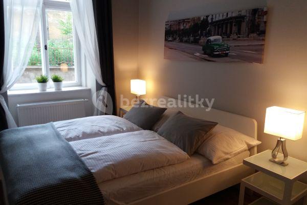 1 bedroom with open-plan kitchen flat to rent, 35 m², Varšavská, Prague, Prague