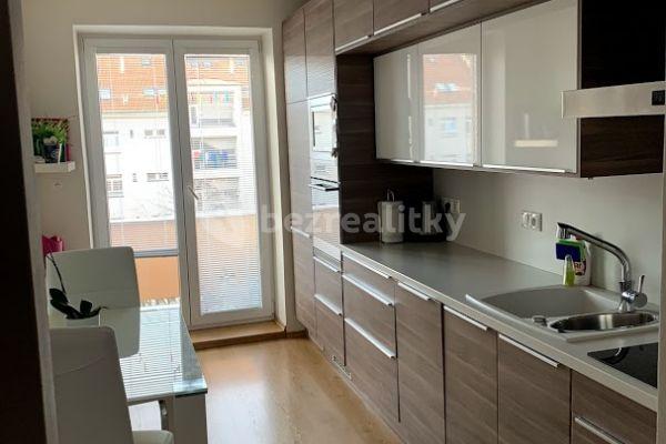 2 bedroom flat to rent, 63 m², Karpatská, Praha