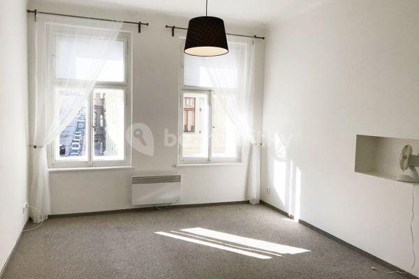 1 bedroom with open-plan kitchen flat to rent, 43 m², Černomořská, Praha