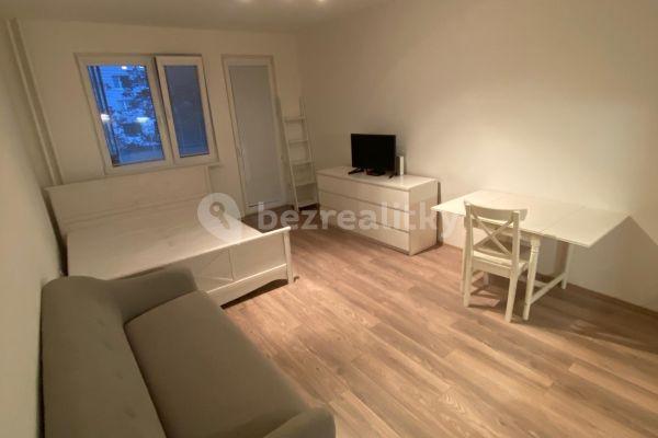 Small studio flat to rent, 32 m², Rezedová, Ružinov