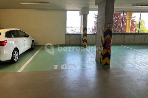 garage to rent, 15 m², Zakšínská, Praha