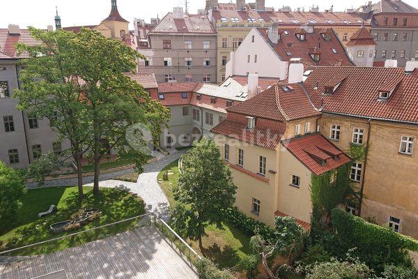 1 bedroom with open-plan kitchen flat to rent, 38 m², U Milosrdných, Praha