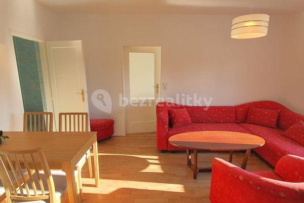 2 bedroom with open-plan kitchen flat to rent, 78 m², Čihákova, Poděbrady