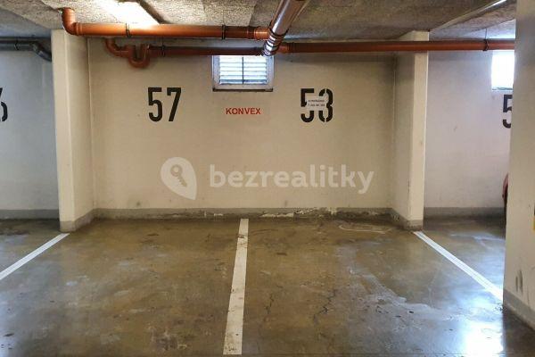 garage to rent, 12 m², Počernická, Prague, Prague