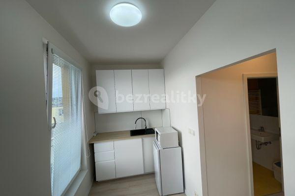 Studio flat for sale, 23 m², Poděbradská, Praha