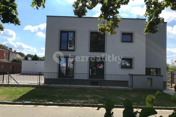 Studio flat to rent, 1 m², Bohdanečská, Pardubice