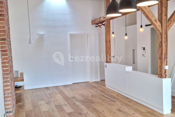 2 bedroom with open-plan kitchen flat to rent, 83 m², Kotlaska, Hlavní město Praha