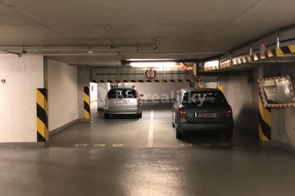 garage to rent, 14 m², Tomkova, Hlavní město Praha