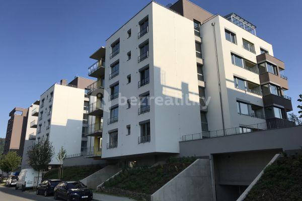 Studio flat to rent, 33 m², Šífařská, Hlavní město Praha