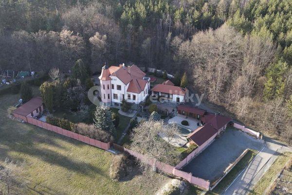 recreational property to rent, 0 m², Hroubovice