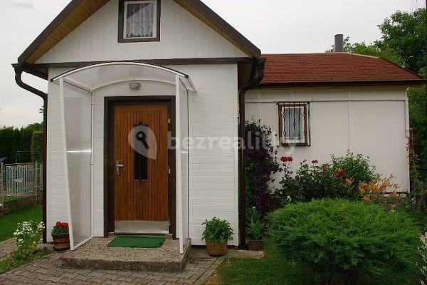 recreational property to rent, 0 m², Miřetice