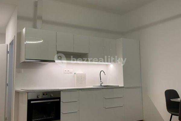 Studio flat to rent, 32 m², Boleslavova, Praha