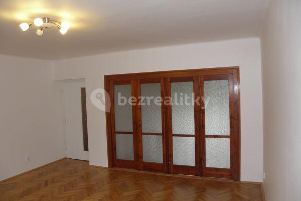 3 bedroom with open-plan kitchen flat to rent, 97 m², Řehořova, Brno