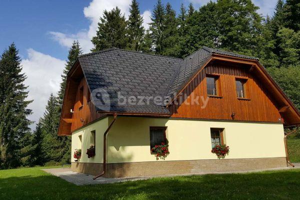 recreational property to rent, 0 m², Strážný