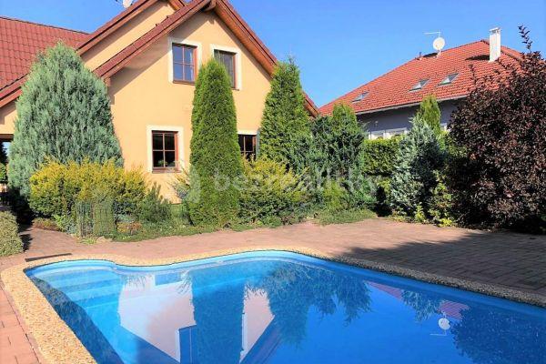 recreational property to rent, 0 m², Frymburk