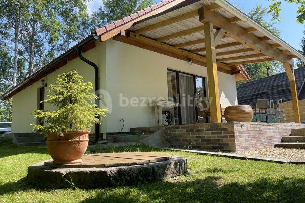 recreational property to rent, 0 m², Lipnice