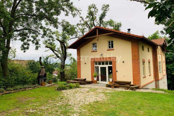 recreational property to rent, 0 m², Žerotice