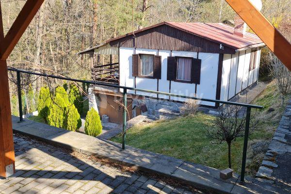 recreational property for sale, 402 m², Slapy