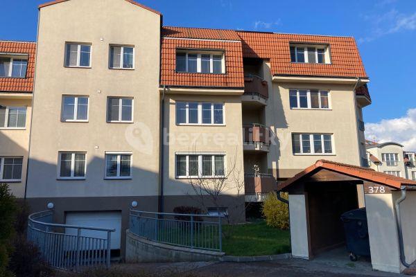 Studio flat to rent, 35 m², U Ctěnického Potoka, 