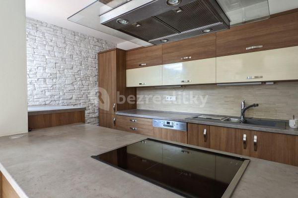 house to rent, 150 m², Bezručova, Zeleneč