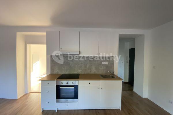 1 bedroom with open-plan kitchen flat to rent, 58 m², Zborovské náměstí, 