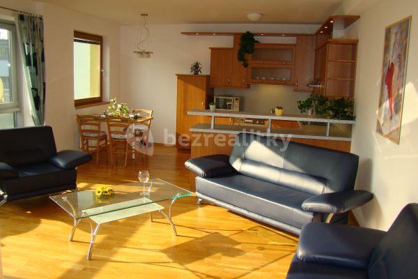 2 bedroom with open-plan kitchen flat to rent, 110 m², Tibetská, Praha