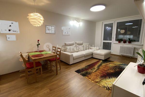 2 bedroom with open-plan kitchen flat to rent, 74 m², Plevenská, 