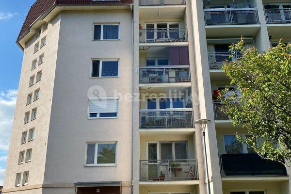 2 bedroom with open-plan kitchen flat to rent, 60 m², Nad Štolami, Odolena Voda