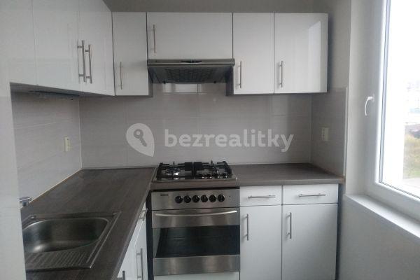 2 bedroom with open-plan kitchen flat to rent, 62 m², Nádražní, Mnichovo Hradiště