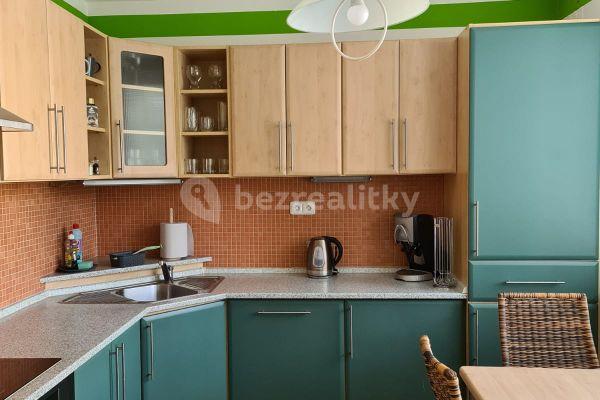 2 bedroom flat to rent, 65 m², Kpt. Nálepky, Louny, Ústecký Region