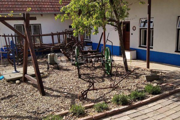 recreational property to rent, 0 m², Vrbice