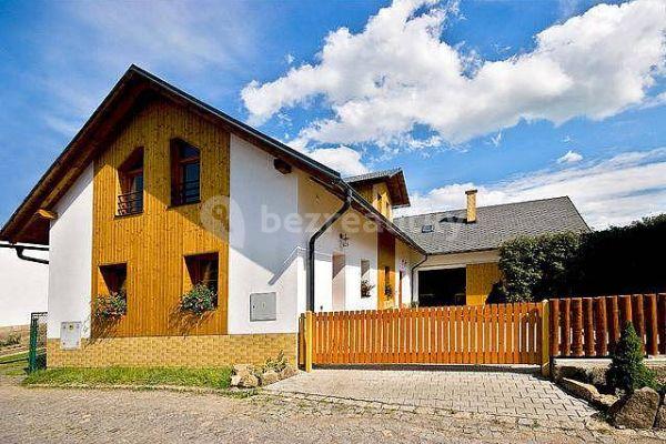 recreational property to rent, 0 m², Rovensko pod Troskami