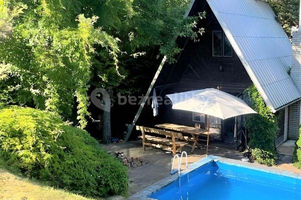 recreational property to rent, 0 m², Brněnec